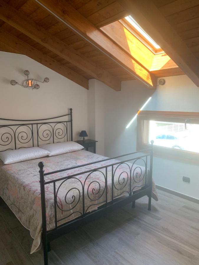 Casa Vacanze Anais Nus Bagian luar foto